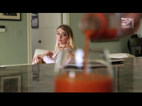 ❤️ ילדה לוהטת עם ציצים גדולים וכוס צמוד מקבל זין ממפסיד, אבל קשה מאוד ️❌ סרטון מזוין ב-iw.porn-milf300.ru ☑